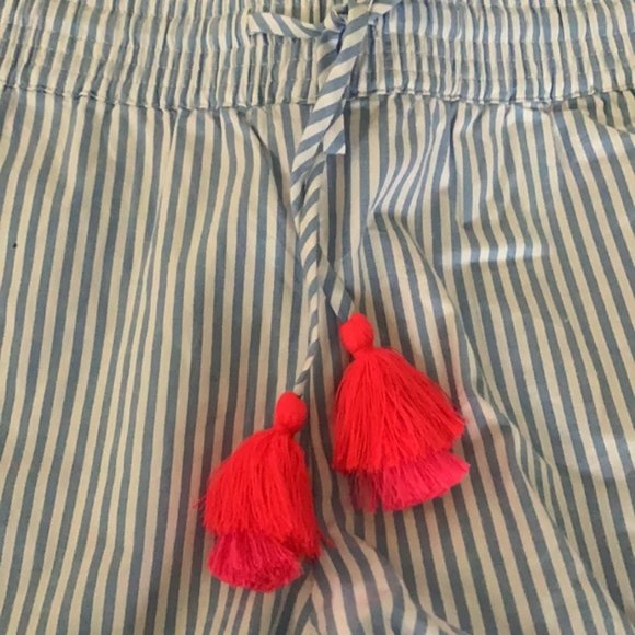 Vineyard Vines Women's Shorts - Picture 8 of 9